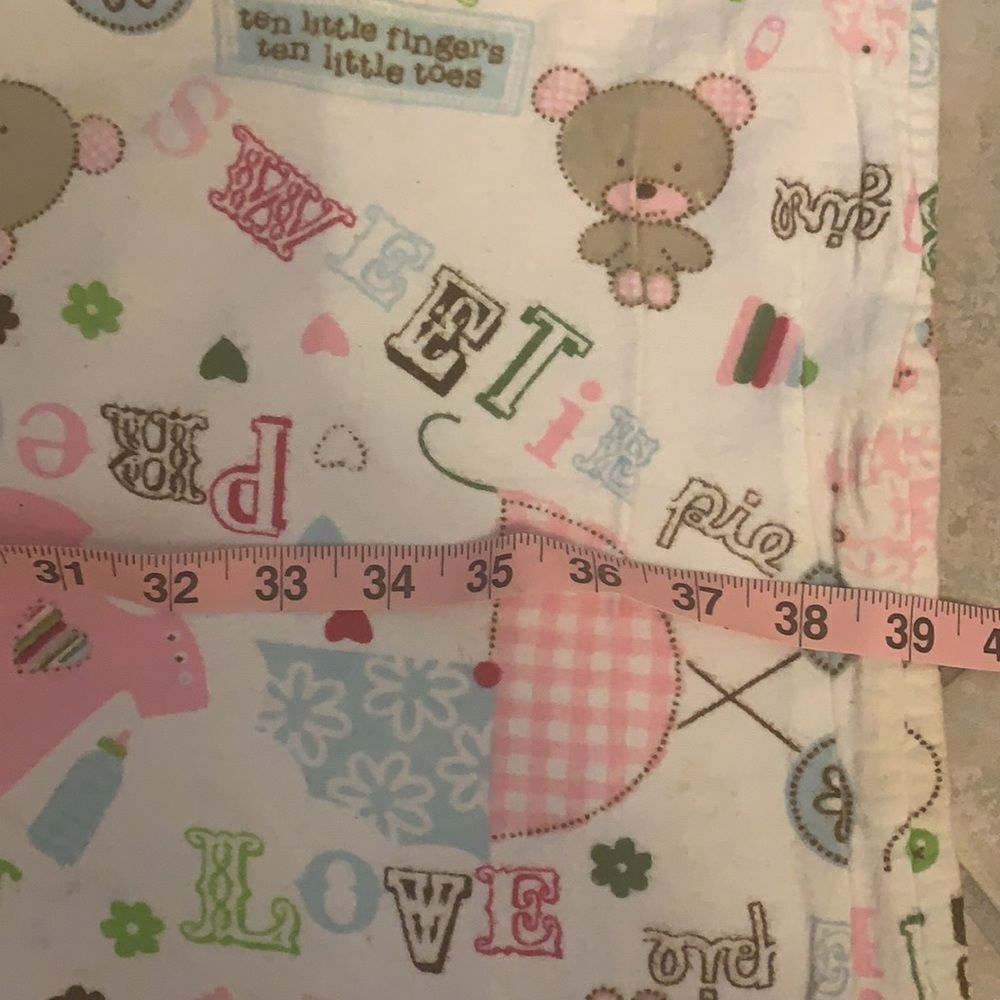 Baby Girl Quilt 39” x 32” - Picture 6 of 7